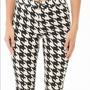 F21 Woven Houndstooth Pants